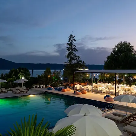 Ξενοδοχείο Edva 4*