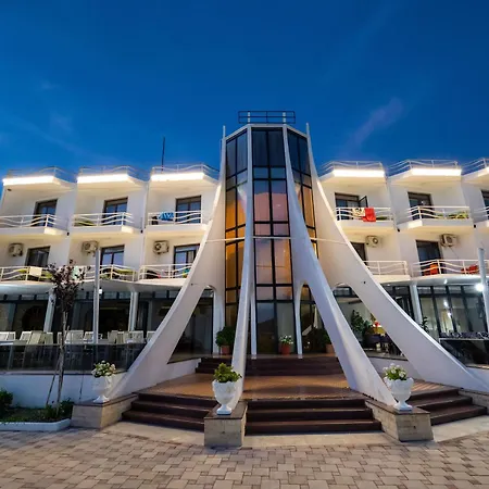 Edva Ξενοδοχείο Radhimë