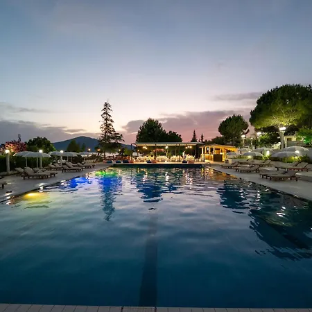 Hotel Edva 4*