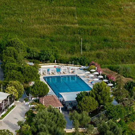 Edva Hotel 4*