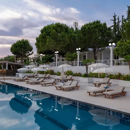 Hotel Edva 4*
