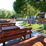 Edva Hotel Radhimë