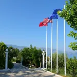 Edva Hotel 4*