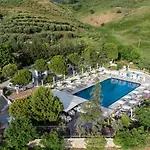 Edva Hotel Radhimë