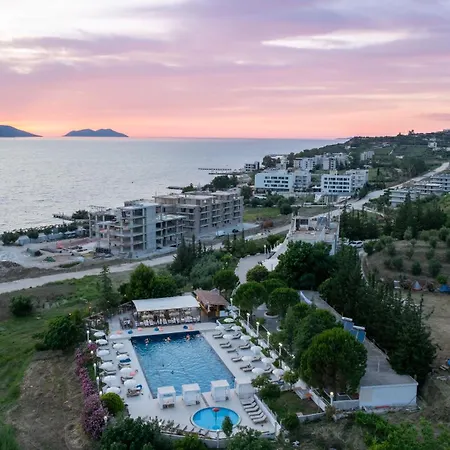 Hotel Edva 4*